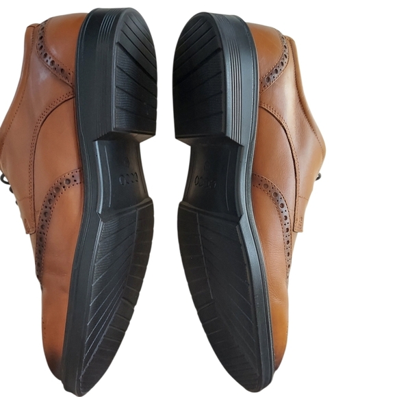 ECCO Lisbon Wingtip Brogue Oxford Dress Shoe Leather